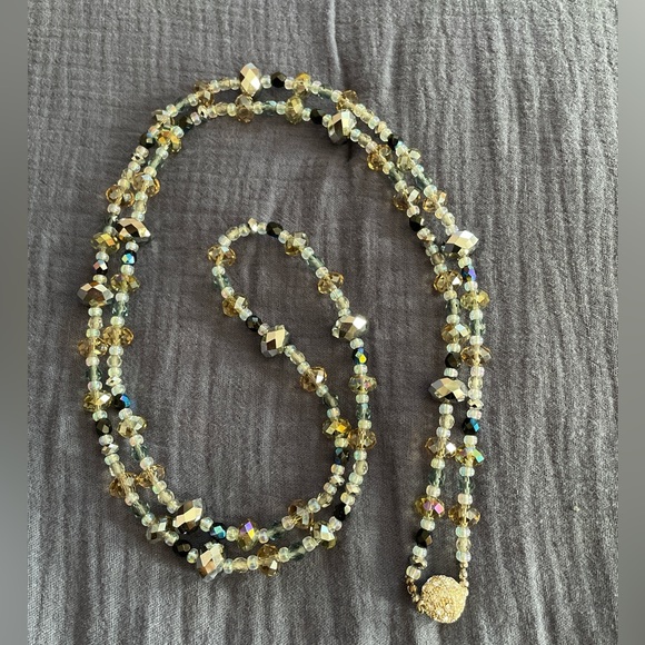 Beautiful Handmade Crystal Necklace and Earring Set - Picture 4 of 4